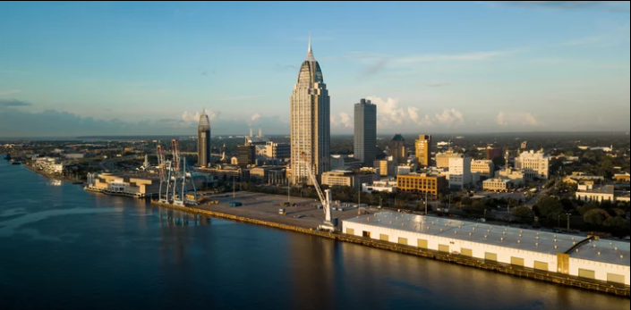 Mobile, Alabama skyline and waterfront